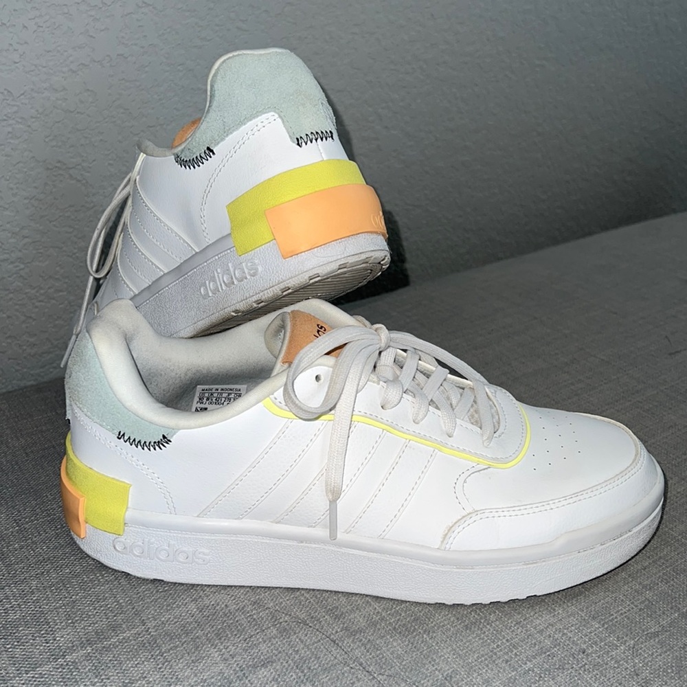 Adidas Sneaker